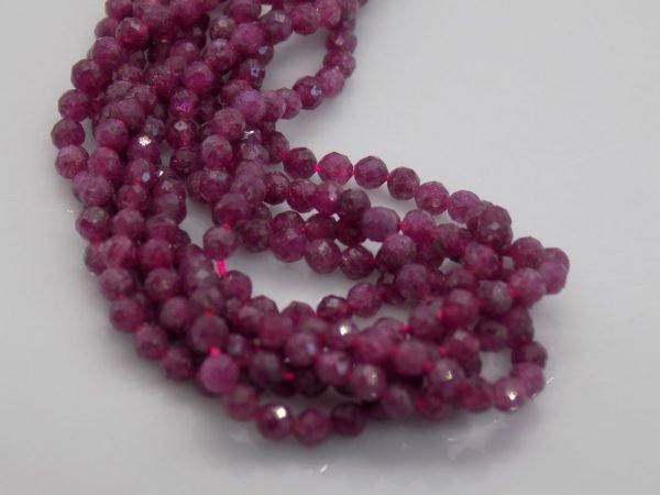 Rubis rose facettes, dimension perles 2*3 mm